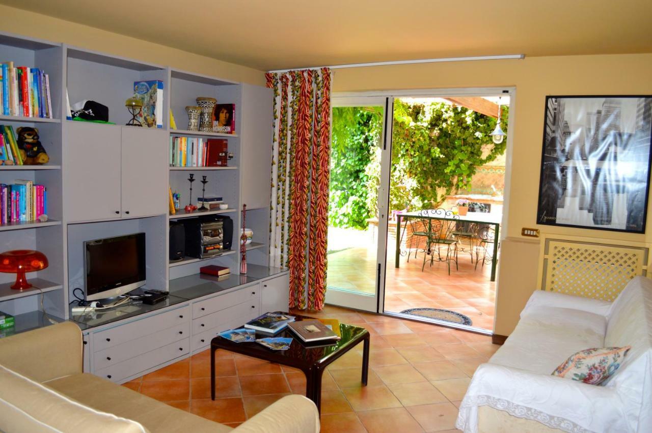 Casa Magnolia Apartment กราวินา ดิ กาตาเนีย ภายนอก รูปภาพ